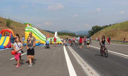 Ministr slíbil otevření D8čky v prosinci