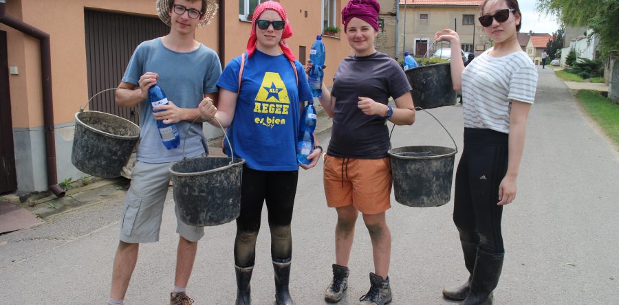 Na pole u soutoku Labe a Ohře přijedou posily z celého světa