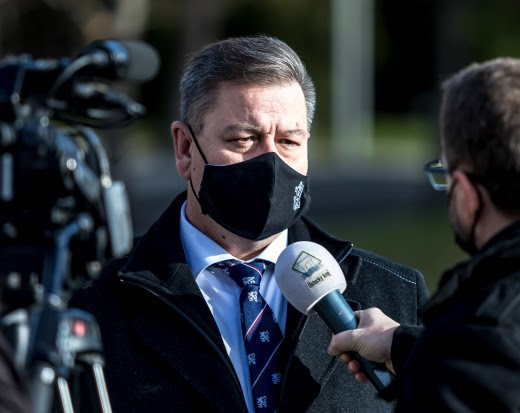 Hejtman Ústeckého kraje Jan Schiller o státním svátku vyjádřil poděkování všem pomáhajícím žákům a studentům