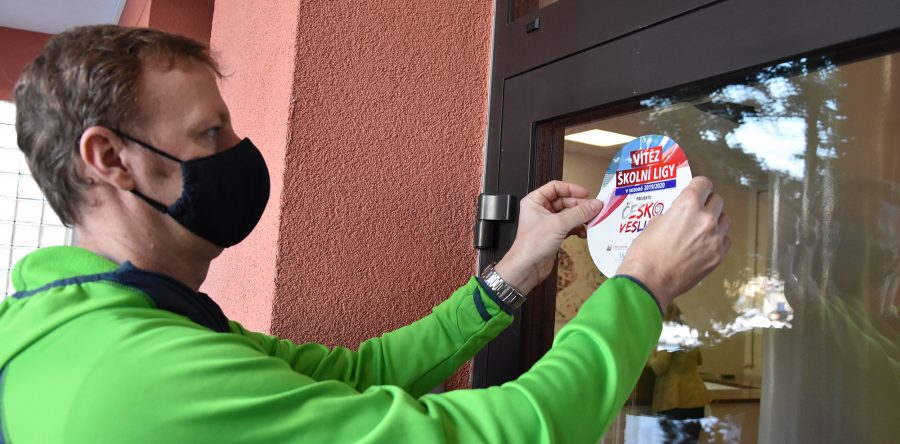 Projekt Česko vesluje rozdal školám trenažéry